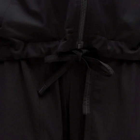 NWT Black Lululemon Water-Resistant Cropped Hooded Jacket - Picture 5 of 12